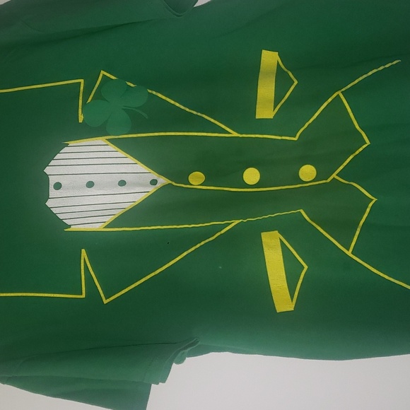 St Patricks Day Fun Men Green T Shirt Size Large shortsleeves green white yellow - Picture 4 of 5